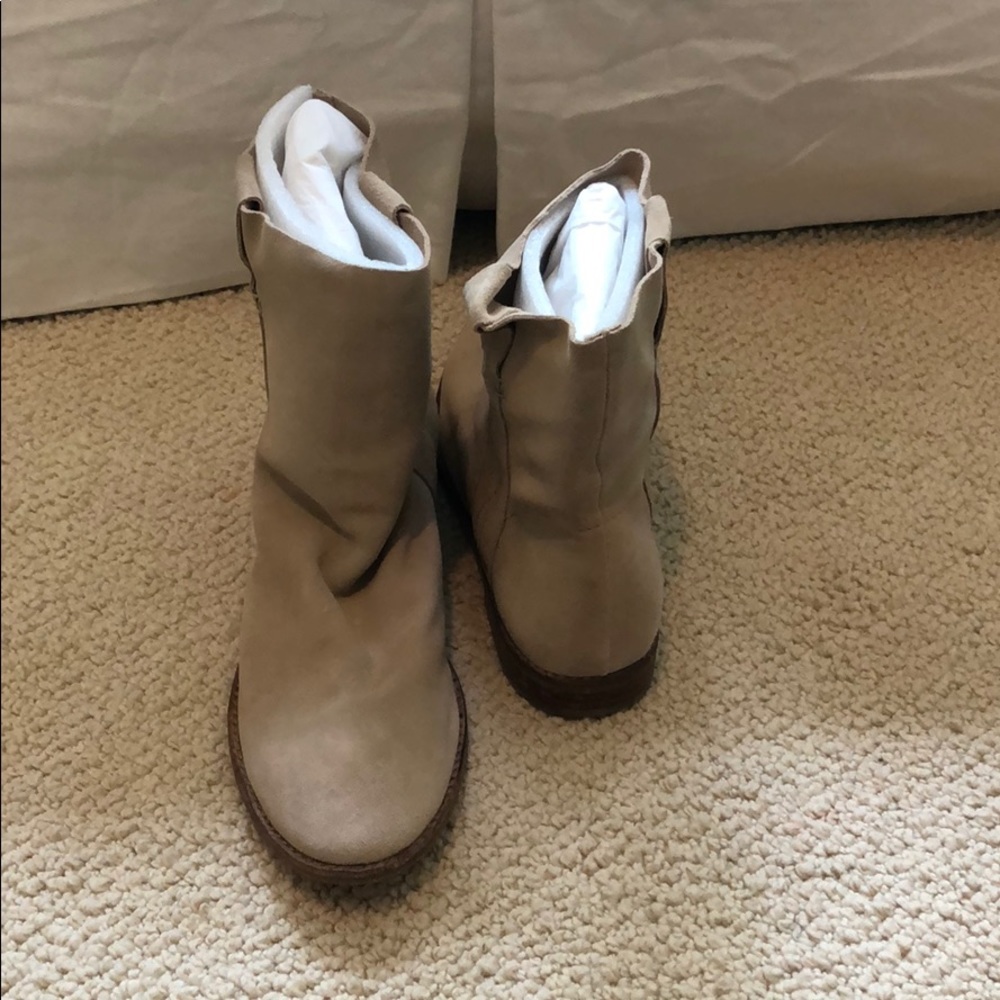 Joie Pinyon Bootie in Beige